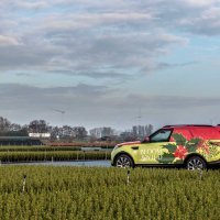 Land Rover Discovery Commercial