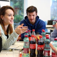 Polaznici programa raspravljaju o idejama