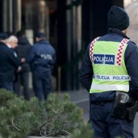 Policijsko osiguranje ispred hotela Sheraton