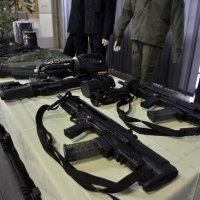 U MUP-u su predstavljeni kompleti policijske opreme