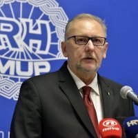 U MUP-u su predstavljeni kompleti policijske opreme