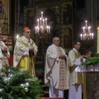 Kardinal Bozanić u katedrali predvodio misu polnoćku