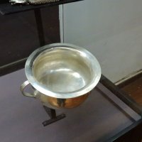 Čak i noćne posude u kolonijalno vrijeme izrađvane su od srebra