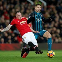 Manchester United (Phil Jones) - Southampton (Dušan Tadić)