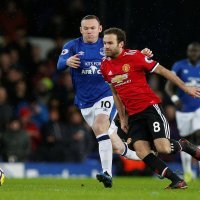Everton (Wayne Rooney) - Manchester United (Juan Mata)
