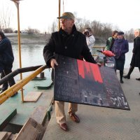 Željko Senečić nakon zatvaranja izložbe 2010. slike bacio u Savu