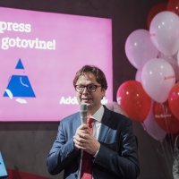 Addiko Bank Express poslovnica, Mario Žižek