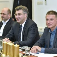 Sjednica Predsjedništva i Nacionalnog vijeća HDZ-a