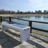 Steora pametna klupa