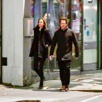 Hugh Grant i Anna Eberstein