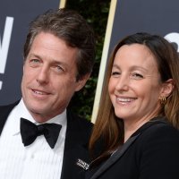 Hugh Grant i Anna Eberstein
