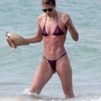 Doutzen Kroes i Candice Swanepoel uživaju na plaži