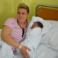 Prva ovogodišnja beba u Slavonskom Brodu