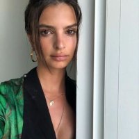 Emily Ratajkowski
