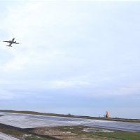 Avion skliznuo s piste u provaliju