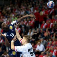 Austrija (Wilhelm Jelinek) - Francuska (Dika Mem)