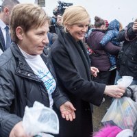 Predsjednica RH Kolinda Grabar Kitarović posjetila je humanitarnu udrugu Rijeka ljubavi