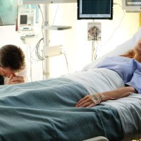 Gillian Anderson i David Duchovny u 11. sezoni 'Dosjea X'