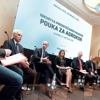 Gojko Drljača, Mladen Vedriš, Goran Horvat, Vinka Ilak, Krešimir Starčević, Toni Raić i Slavko Linić