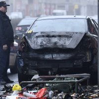 Zapaljeni automobili i kontejneri