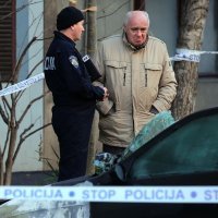 U Miramarskoj zapaljen kontejner, oštećen i automobil Žarka Puhovskog