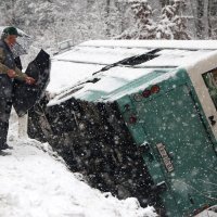Snijeg je uzrokovao prometnu nesreću nedaleko Karlovca