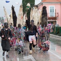 Maskirana povorka prodefilirala od Kaštel Gomilice do Kaštel Kambelovca