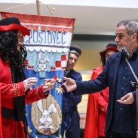 Bandić simbolično predao ključeve grada fašničkoj povorci KUD Prepuštovec