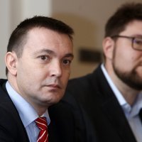 Arsen Bauk, Peđa Grbin