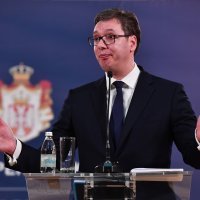 Aleksandar Vučić i Johannes Hahn