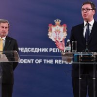 Aleksandar Vučić i Johannes Hahn