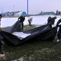 Čišćenje snijega na stadionu u Zaprešiću (6)