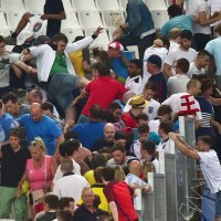 Sukob ruskih i engleskih huligana (4)