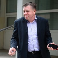 Članovi SDP-a dolaze na sjednicu Predsjedništva stranke