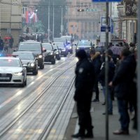 Vučić stigao u službeni posjet, u štićenoj koloni na putu je do Pantovčaka