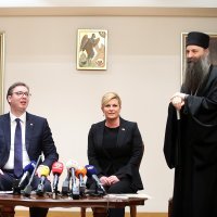 Susret Kolinde Grabar-Kitarović i Aleksandra Vučića s mladima u Mitropoliji zagrebačko-ljubljanskoj
