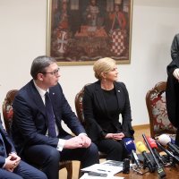 Susret Kolinde Grabar-Kitarović i Aleksandra Vučića s mladima u Mitropoliji zagrebačko-ljubljanskoj