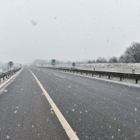 Snijeg na autocesti između Pazina i Kanfanara
