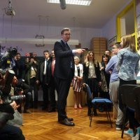 Aleksandar Vučić u Osnovnoj školi u Vrginmostu