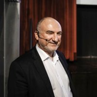 Dr. Zoran Milivojević