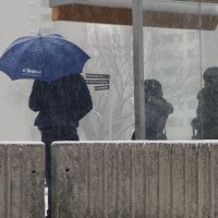 Snijeg u Zagrebu otežava promet