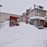 Gusti snijeg i dalje pada na području Like