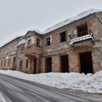 Gusti snijeg i dalje pada na području Like