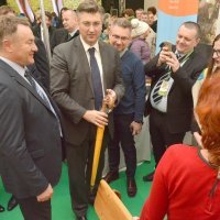 Premijer i ministri obišli 23. međunarodni sajam Viroexpo