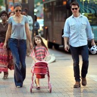 Tom Cruise i Katie Holmes s kćerkicom Suri