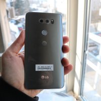 LG V30