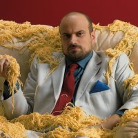 Tonči Huljić u spotu splitskih repera