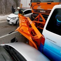 Na državnoj cesti 8 Rupa-Pasjak sudarila se dva šlepera, autobus, ralica i nekoliko automobila