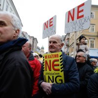 Prosvjed građana protiv LNG plutajućeg terminala