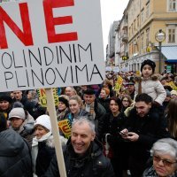 Prosvjed građana protiv LNG plutajućeg terminala